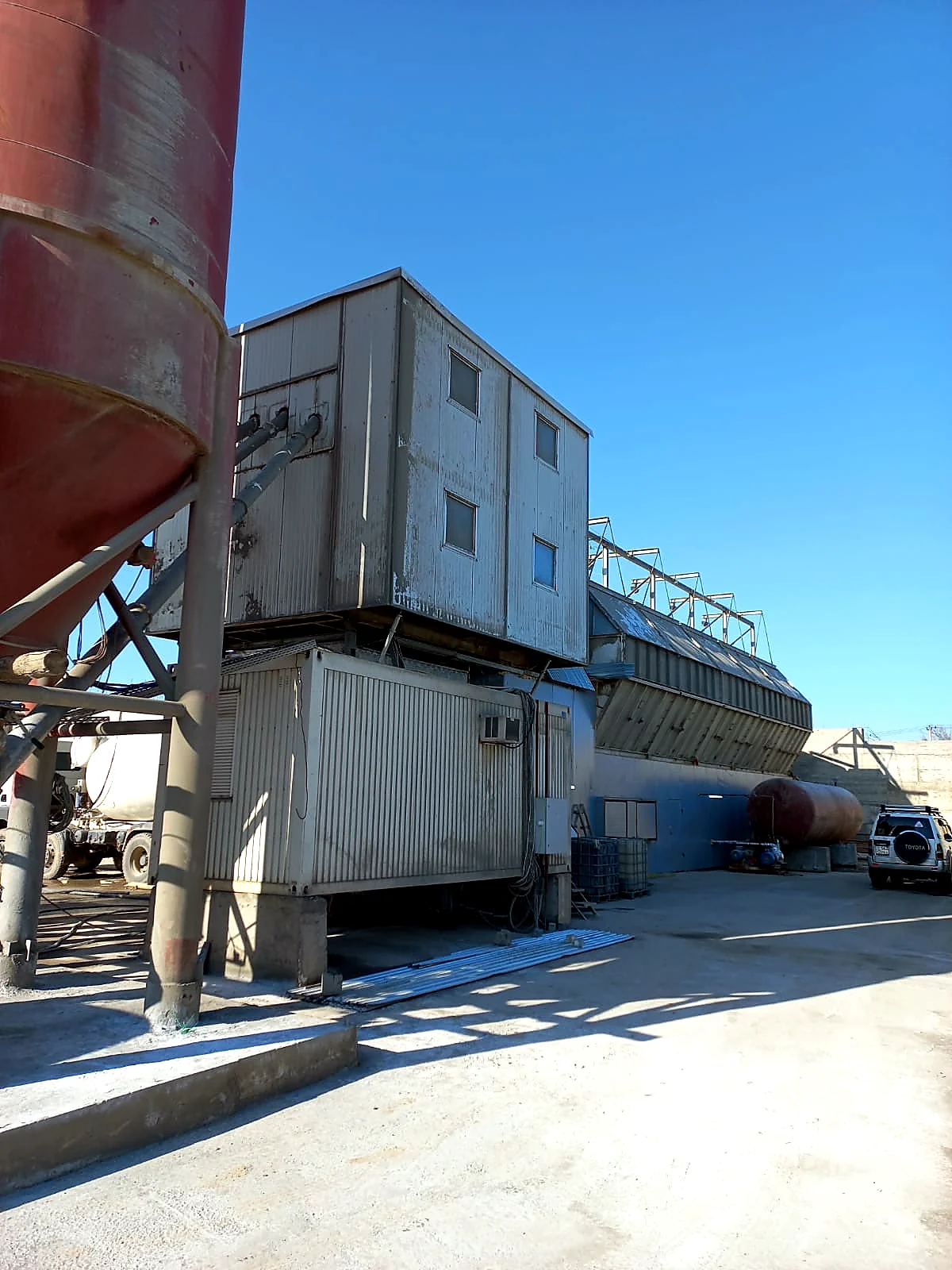 Concrete mix loading and dispatch at the GV Beton plant