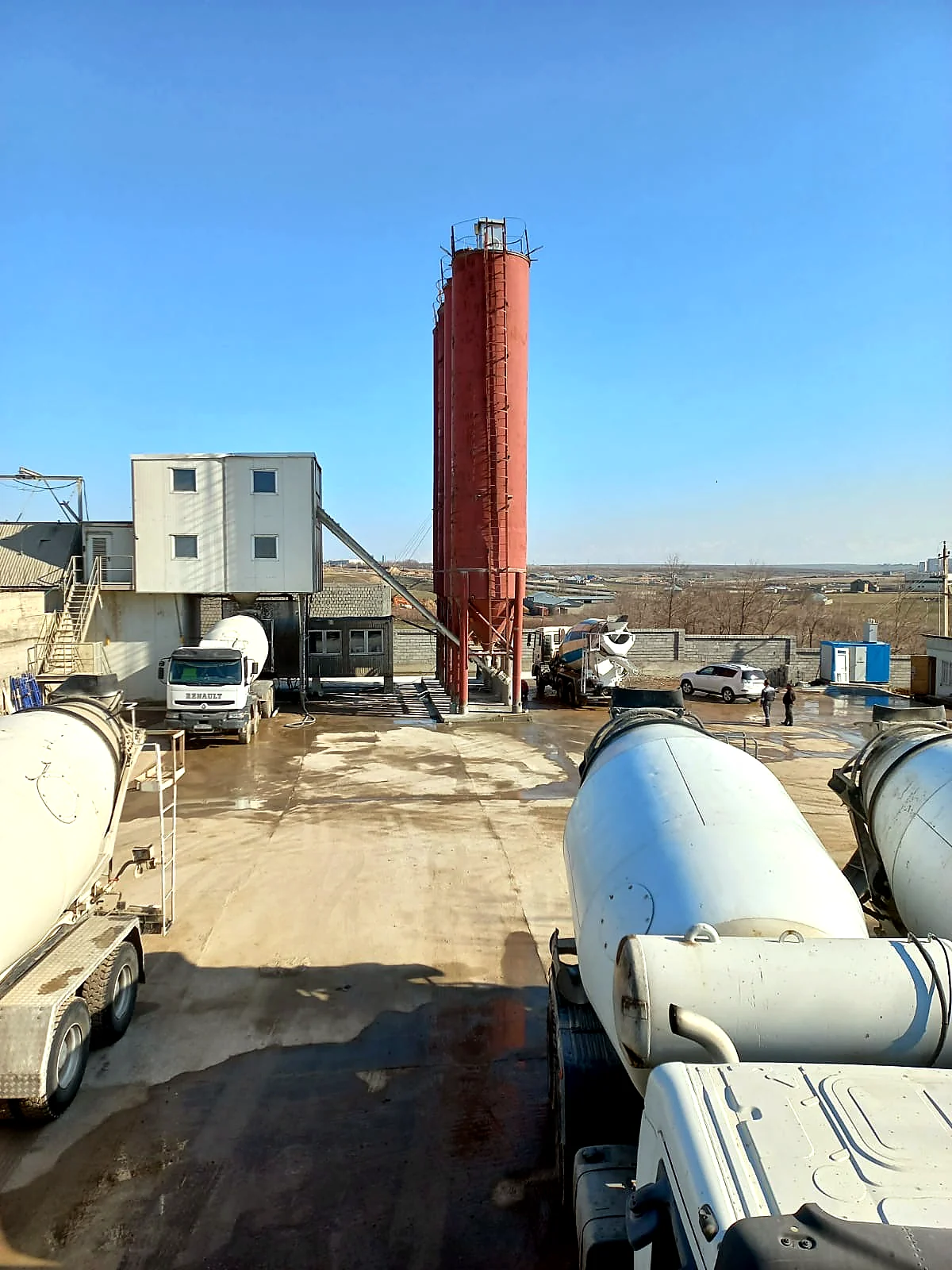 GV Beton plant and mixer fleet on the production site